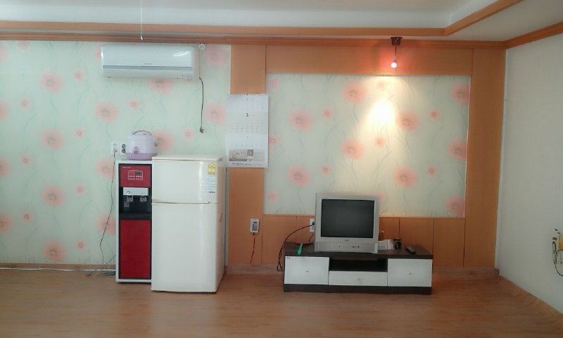 �泲 ������ öõ�� �չٴٿ� ��ġ�� ������ ��� �÷���